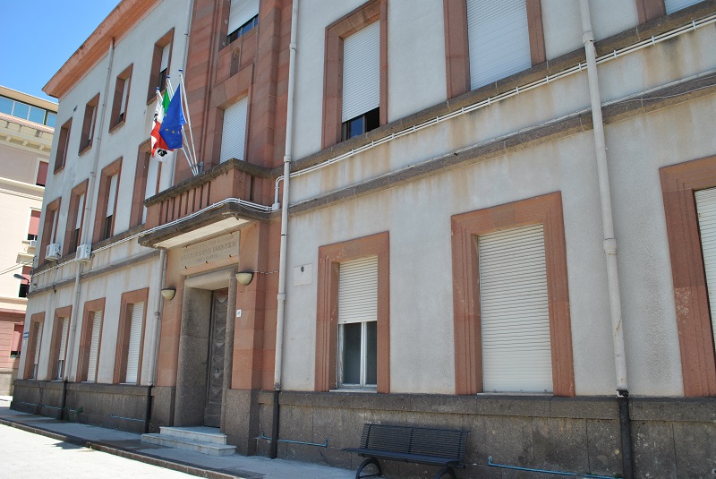 AOU SASSARI_Palazzo Bompiani — AOU SASSARI – Riparato il pluviale nel tunnel per la Radioterapia