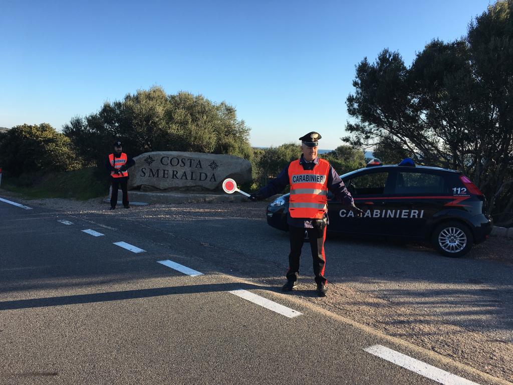 Arresti — FURTI IN COSTA SMERALDA. TRE ARRESTI DEI carabinieri TRA LUCCA E VERCELLI.