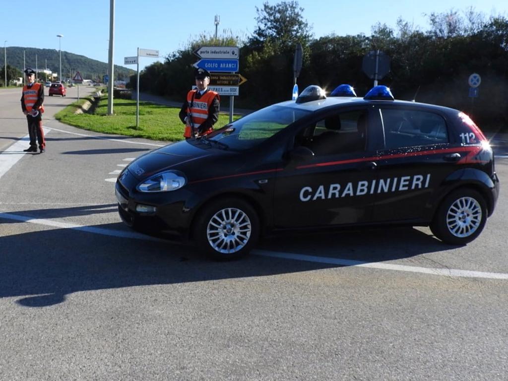 Arresto Olbia — OLBIA: incendia autovettura e colloca finto ordigno esplosivo. arrestato dai carabinieri.