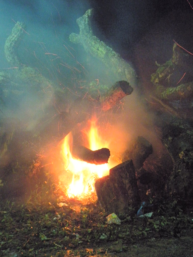 Fuochi S Antonio — ESCURSIONE SUI TACCHI E FUOCHI DI SANT’ANTONIO A GAIRO TAQUISARA