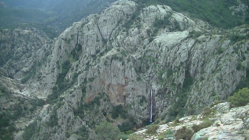 Cascata di Piscina Irgas — Escursione alla cascata di Piscina Irgas (Foresta Montimannu, Villacidro)