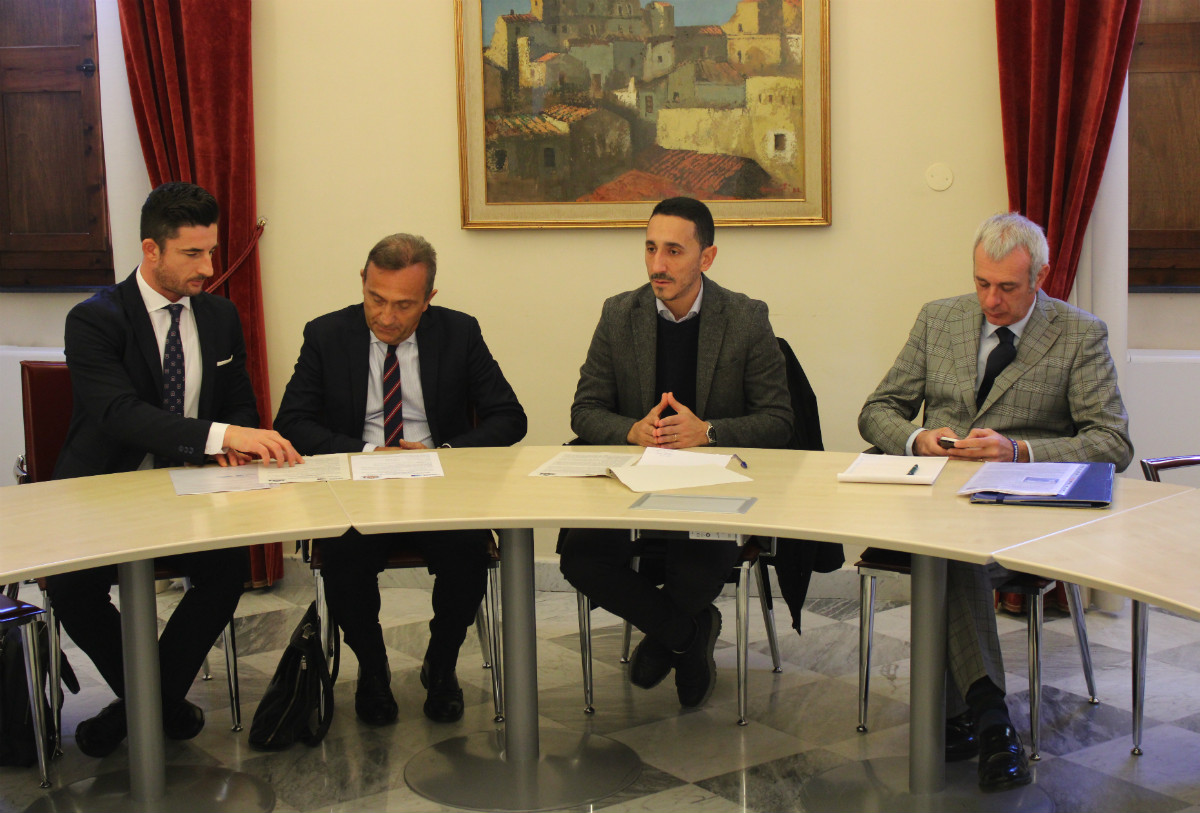 gestione_parcheggi_2 — Parcheggi in struttura a pagamento Via dei Mille, Mercato Civico e Viale Dante