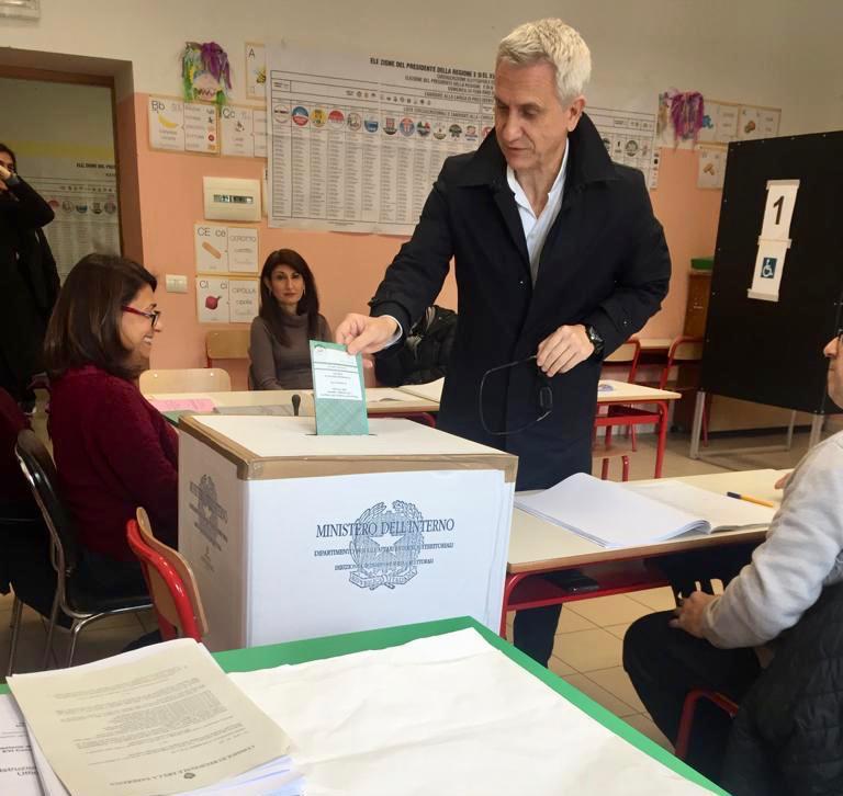maninchedda — Hanno già votato i candidati Presidenti