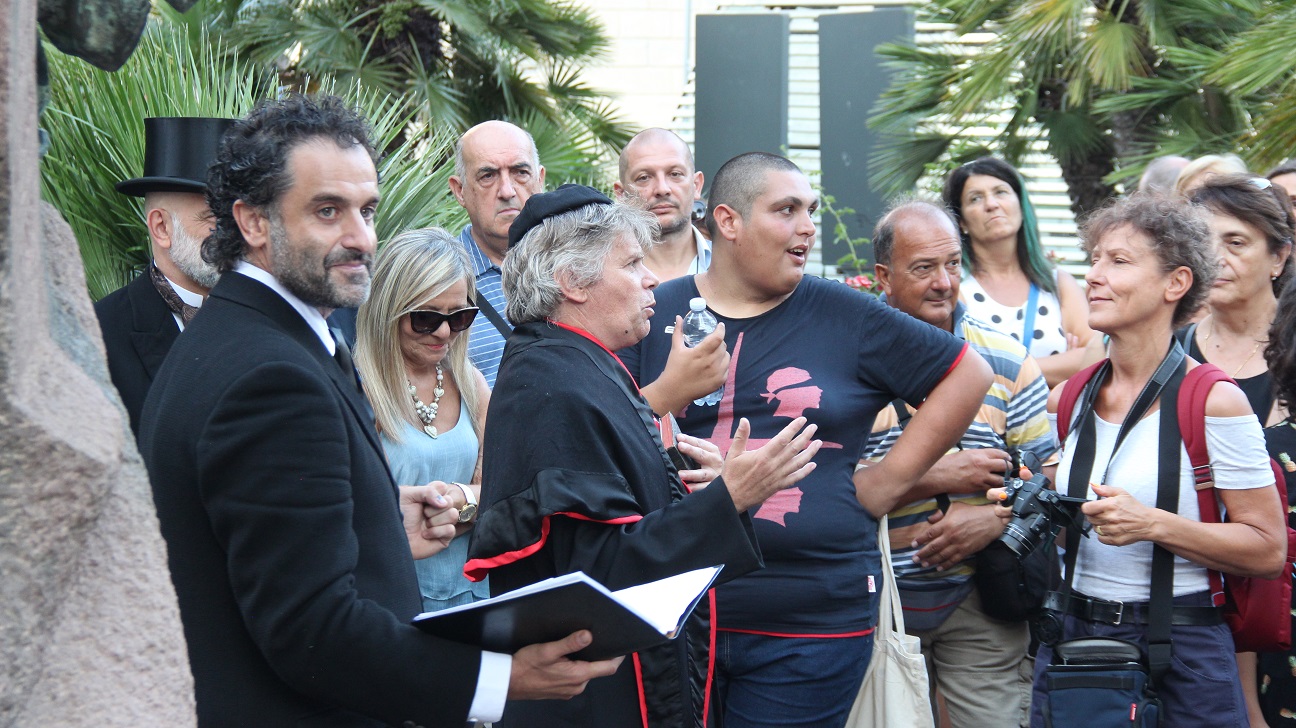 Immagine dell'articolo: Giovedì a Sassari “Le passeggiate di Enrico Costa” con Daniele Monachella e Carlo Valle