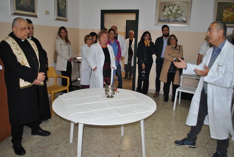 AOU SASSARI La donazione in Spdc — AOU SASSARI – Nuovi tavoli e poltroncine per il Servizio psichiatrico di diagnosi e cura