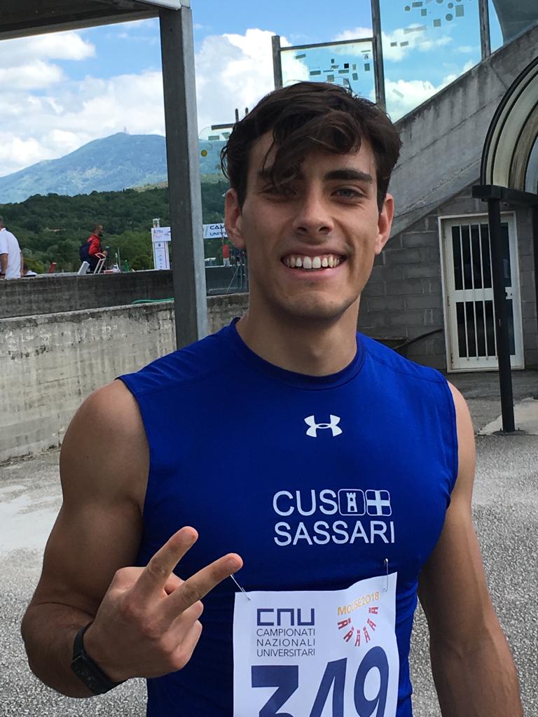 Giuseppe Marvulli Cus Sassari — 76 – Cus Sassari – Giuseppe Marvulli alle Universiadi di Napoli.doc