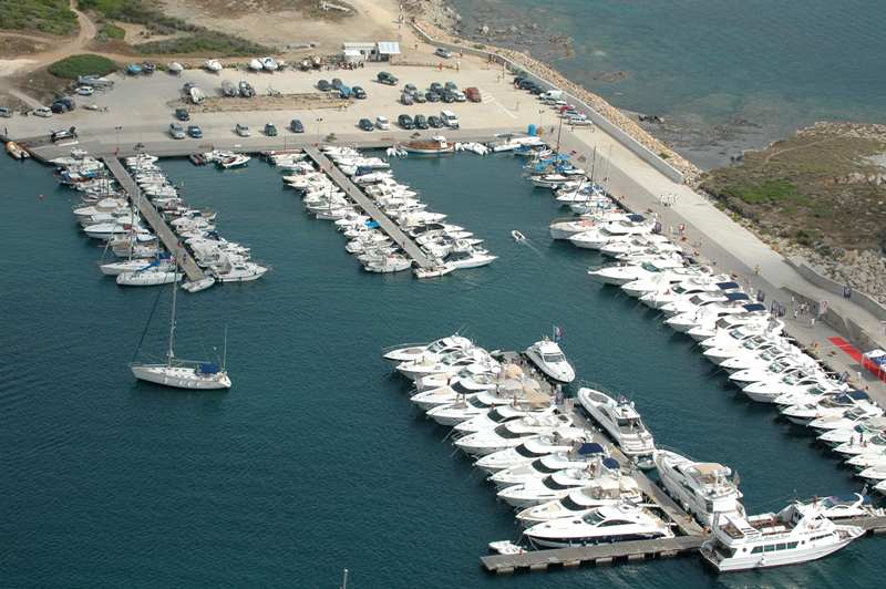 Stintino_ Porto marina_di_Stintino — COMUNE DI STINTINO – 1,7 milioni di euro per completare il porto Marina di Stintino