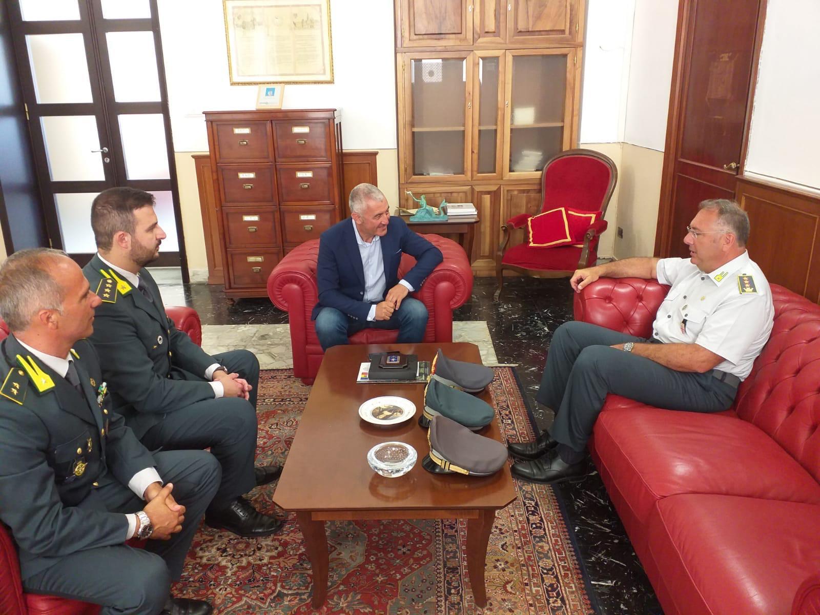 incontro gdf 5 luglio — Prevenzione e legalità – incontro del Sindaco con i vertici della Guardia di Finanza