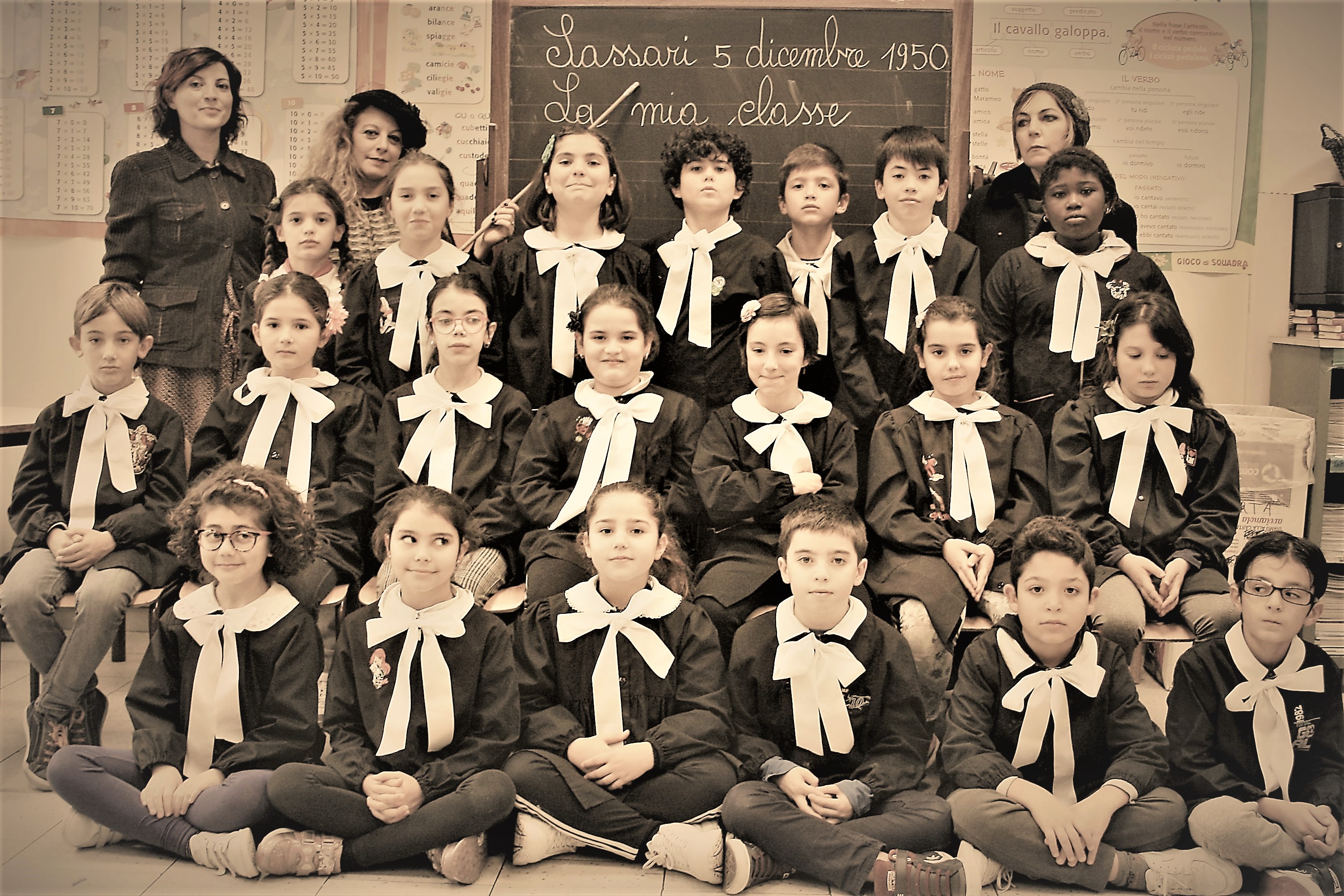 Immagine dell'articolo: I bambini della 4a della scuola primaria “Pertini – Biasi” vi aspettano Sabato 8 Febbraio, per l’ultima giornata di vendita dei calendari “Il Nostro ‘900”!