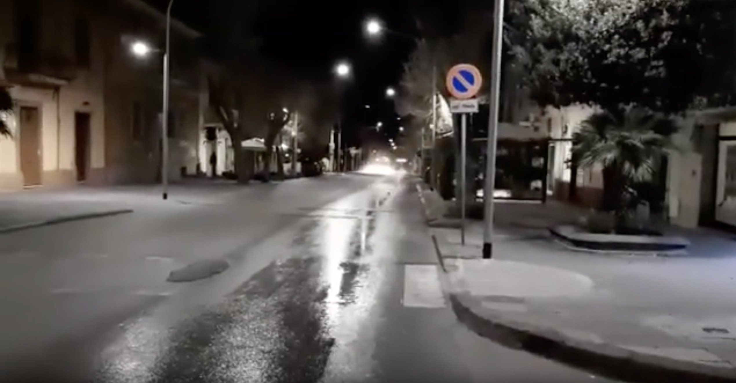 Schermata 2020-03-20 alle 08.49.38 — Operazioni notturne per la sanificazione di strade, piazze e marciapiedi. L’Assessore Montis ringrazia il personale