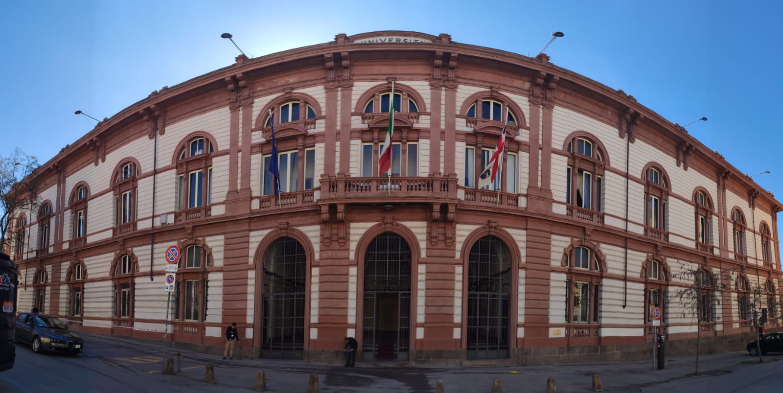 Facciata dell’Università di Sassari — Open day Uniss on line il 29 maggio: presentazione dei corsi e dei servizi