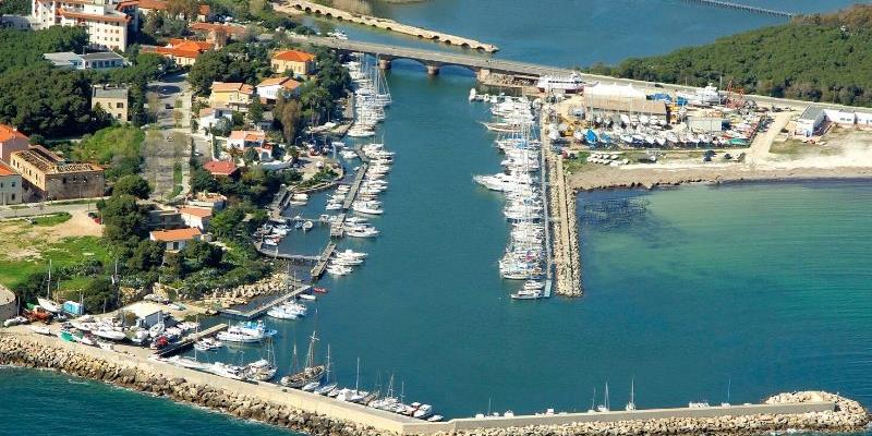 Immagine dell'articolo: Lavori di dragaggio dei fondali del porto canale di Fertilia