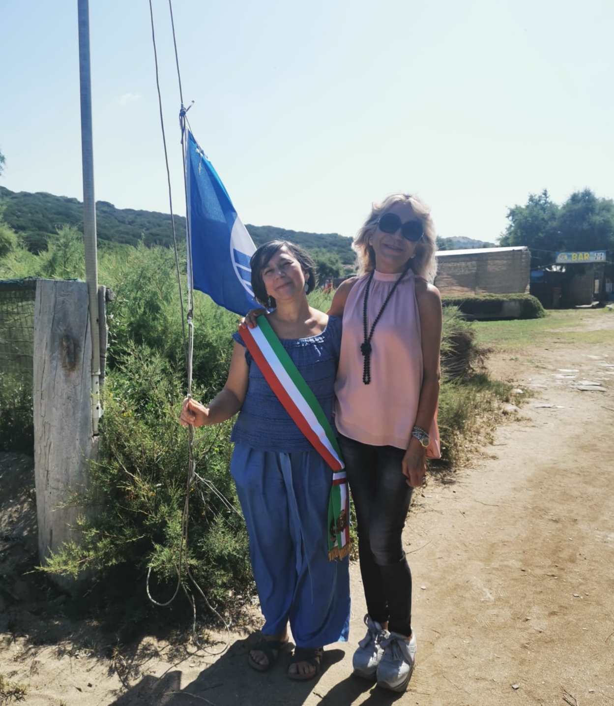 issata bandiera blu — Issate le Bandiere Blu a Porto Ferro e Porto Palmas