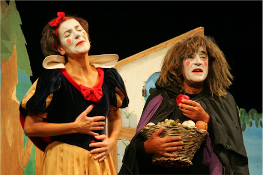 biancaneve musical — Un week end di teatro per tutti al Ferroviario: Al via la rassegna di Teatro contemporaneo-prosegue Famiglie a teatro