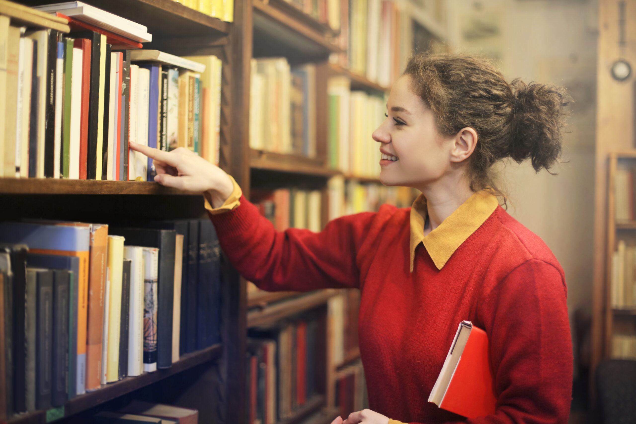 library-PBZJ29K — Sassari: Il Comune cerca un bibliotecario e sette collaboratori ai servizi tecnici