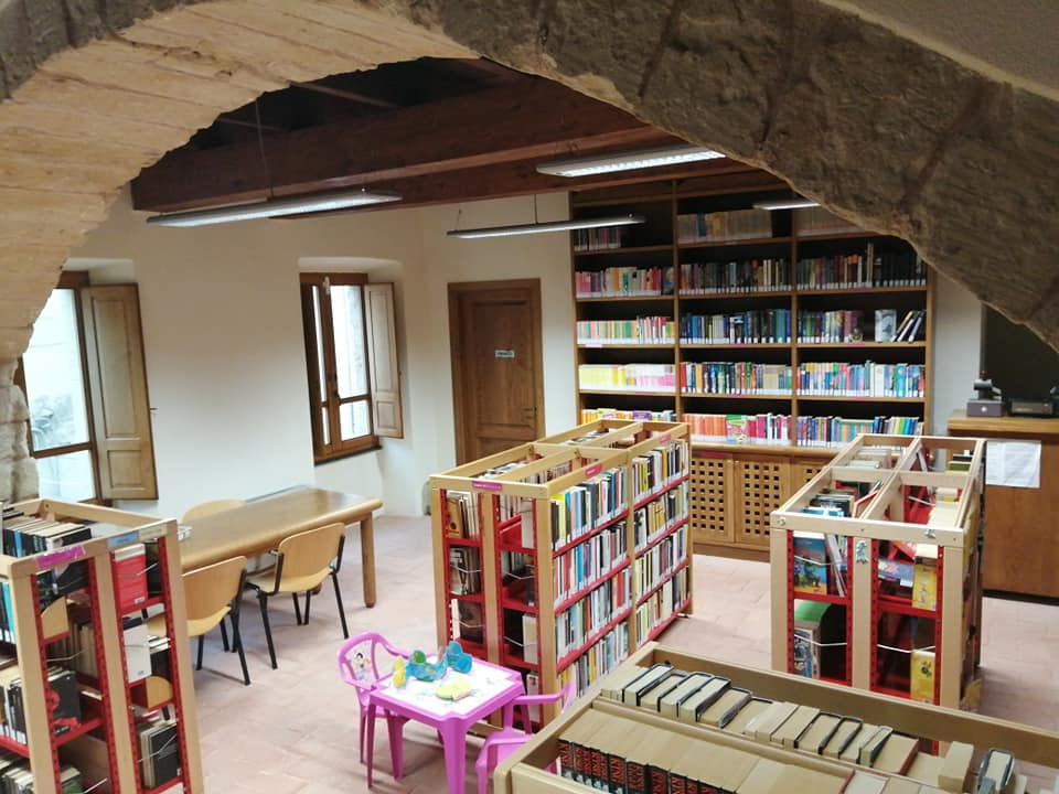 Biblioteca Castelsardo — CASTELSARDO, CONSEGNA LIBRI BIBLIOTECA A DOMICILIO Progetto nato dalla collaborazione con l’Associazione CVSM – Protezione Civile