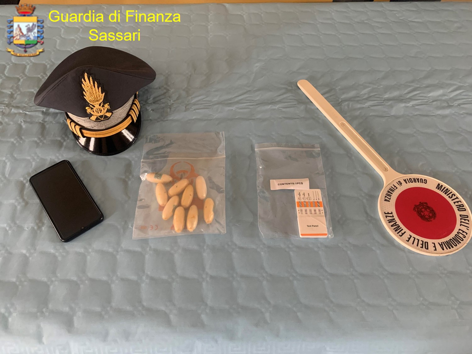 Immagine dell'articolo: GUARDIA DI FINANZA: ARRESTATO PRESSO LO SCALO DI PORTO TORRES OVULATORE CON OLTRE 100 GRAMMI DI EROINA MISTA AD ANFETAMINA.