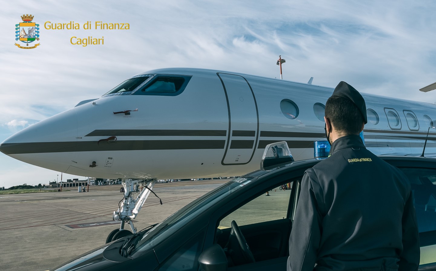 Immagine2 — GUARDIA DI FINANZA CAGLIARI: SCOPERTA EVASIONE FISCALE DI OLTRE 960.000 EURO NEL SETTORE DEGLI AEROTAXI. COINVOLTE 265 COMPAGNIE ESTERE.