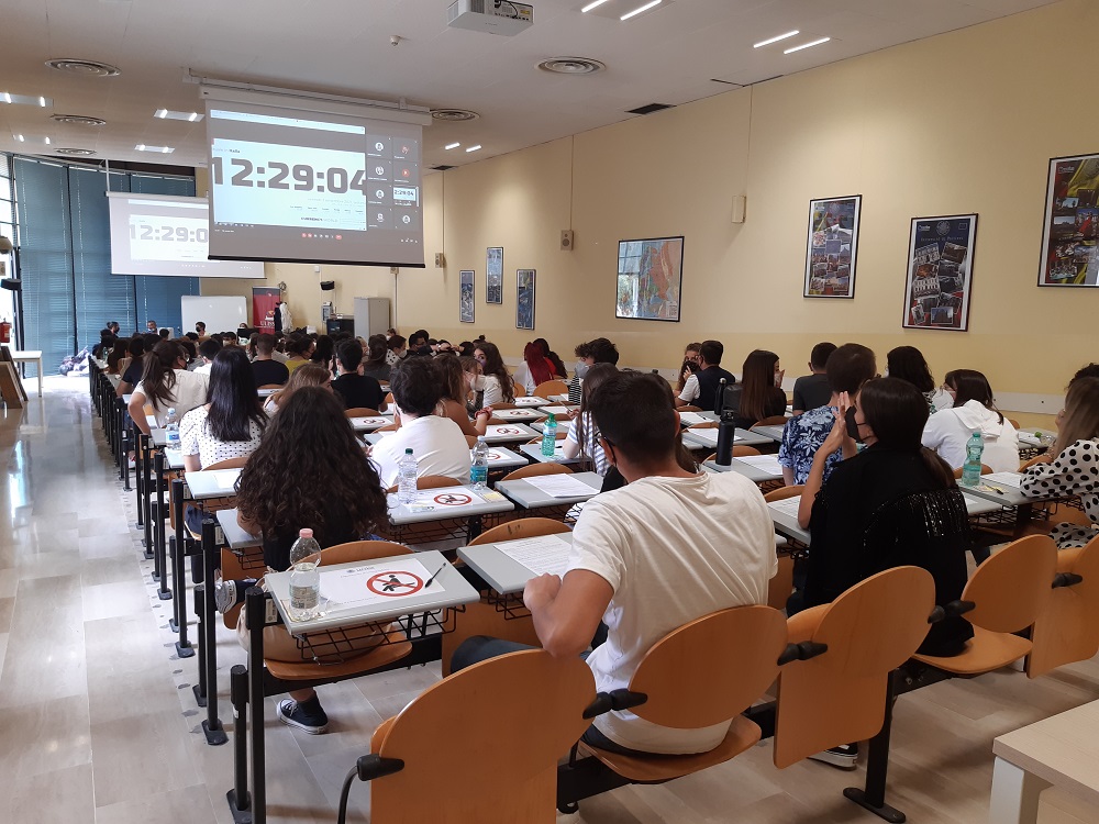 Test-Medicina-2021_Uniss — Medicina e Odontoiatria: 635 candidatialla prova d’ammissioneLa graduatoria sarà pubblicata il 28 settembre3 settembre 2021