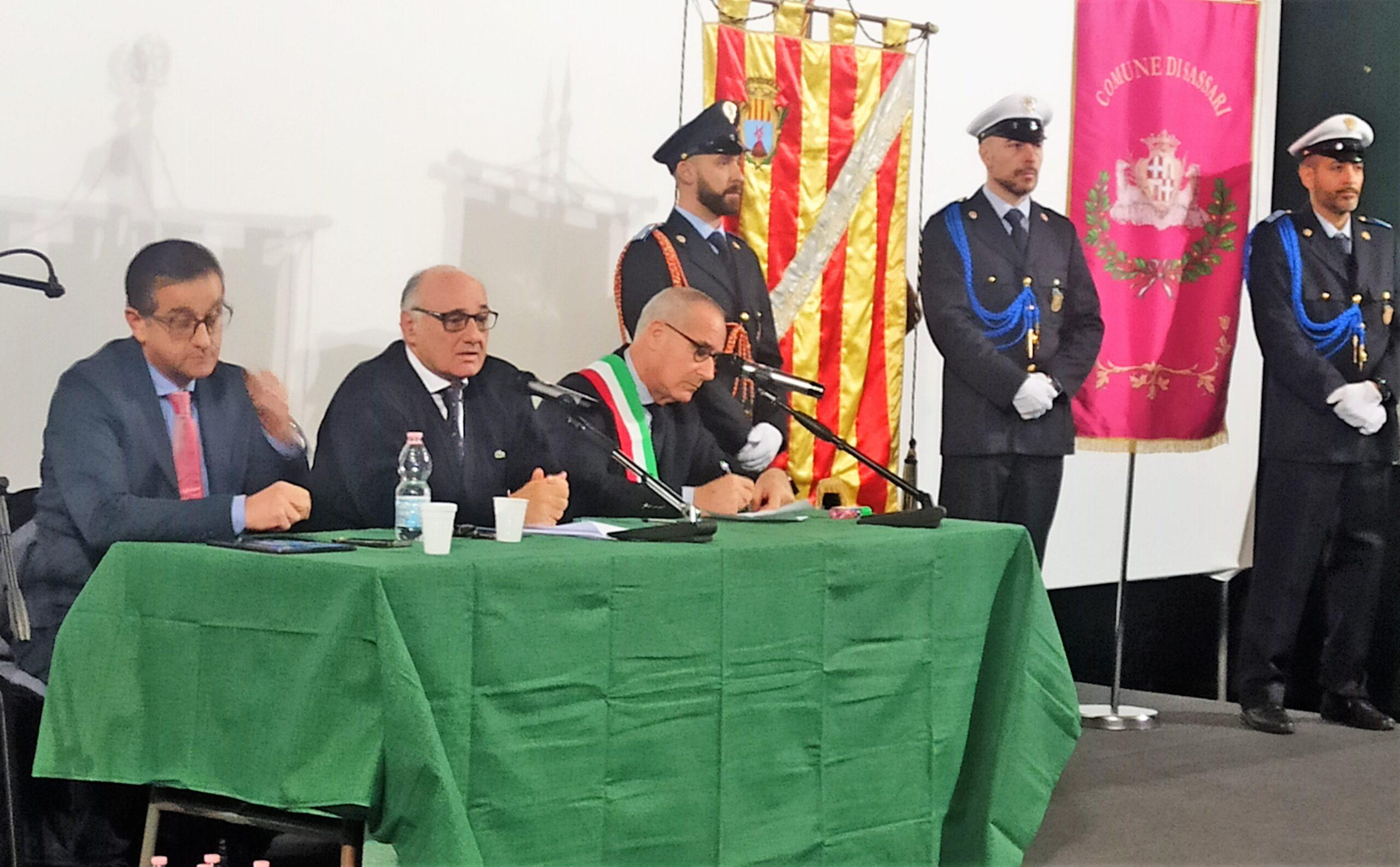 Immagine dell'articolo: LA SARDEGNA UNITA IN DIFESA DELL’AEROPORTO DI ALGHERO E DELLA CONTINUITA’ TERRITORIALE. FOIS: “LA MOBILITA’ E’ UN DIRITTO INALIENABILE”