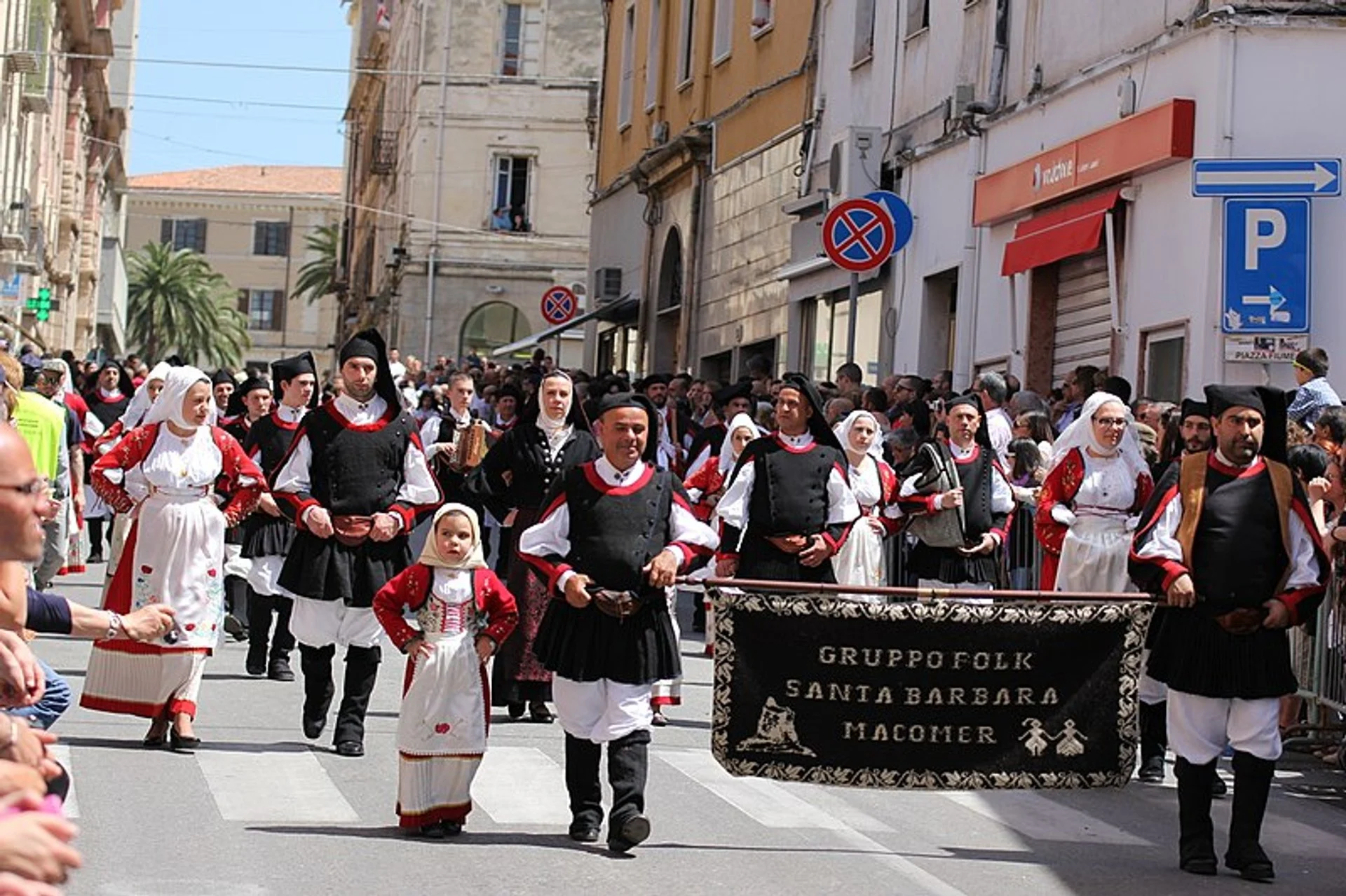 italy-cavalcata-sarda-sardinian-cavalcade-sassari — La Cavalcata Sarda si sposta: ecco la nuova data