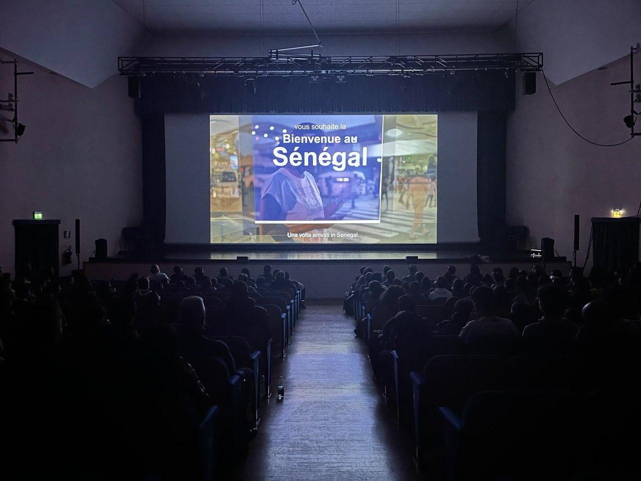 docufilm4 — Proiettato al Teatro comunale Parodi di Porto Torres il docufilm “Sardinia-Dakar, circondati dall’acqua”