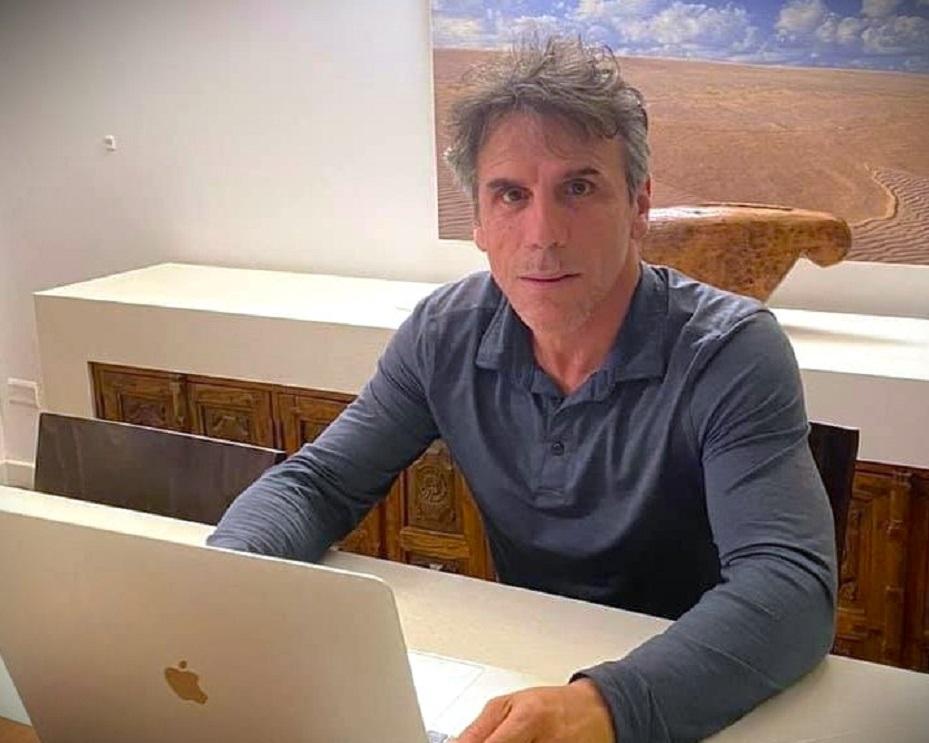 Gianfranco Zola — Gianfranco Zola sabato a Banari riceve il premio “Cipolla dorata”
