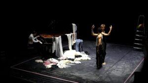 “La Lalangue” al Teatro Civico di Sassari tra danza, psicoanalisi e musica dal vivo